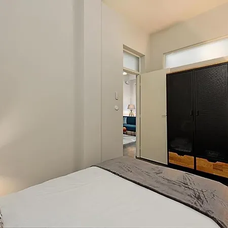 Apartment #18 Rossetti 2 Bedrooms , Old Nice/ac *